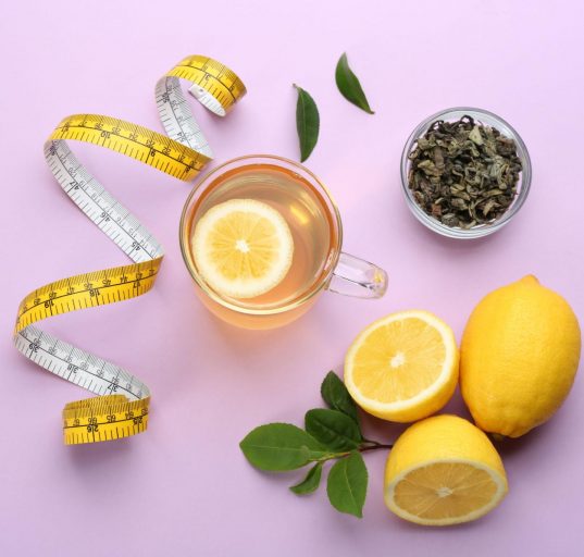 "Best herbal teas for weight loss and digestion including ginger, peppermint, and green tea"
